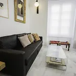 Elegant Кадис